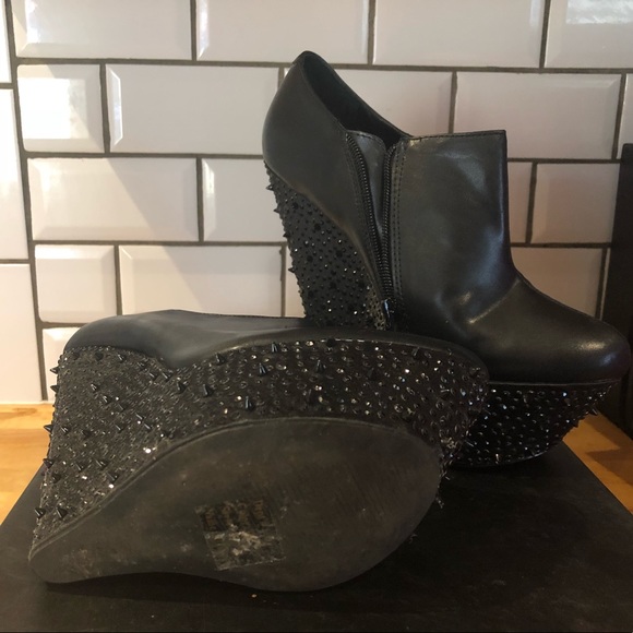 Wedges - Picture 2 of 3